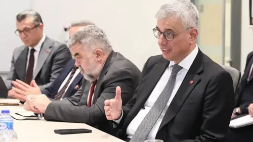 Sağlık Bakanı Memişoğlu, Singapur'da ziyaretlerde bulundu