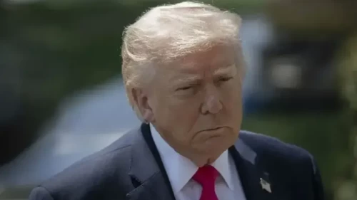 Trump: İran'da biraz daha uzun kalabiliriz