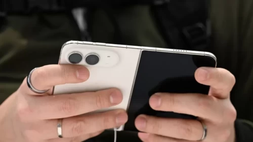 iPhone Duo satışa çıktı!