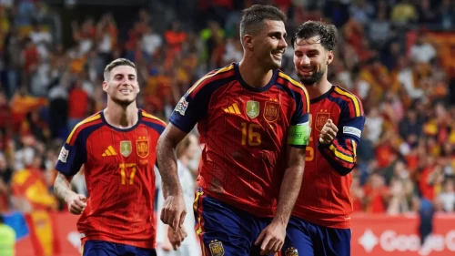 İspanya, Çekya'yı 3 golle geçti