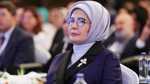 Emine Erdoğan, Pich Chanmony’yi Vahdettin Köşkü’nde ağırladı!