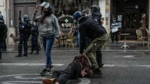 Fransız polisine cinayete teşebbüs davası
