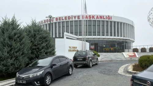 Bolu Belediyesi’nde şafak operasyonunda 4 gözaltı!
