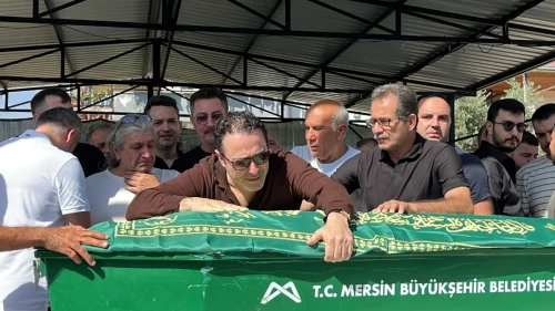 Atilla Taş’ın kızı Sezen Taş son yolculuğuna uğurlandı