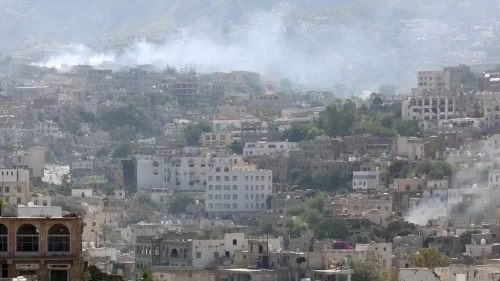 Husilerden Taiz'e saldırı!