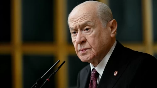 MHP Lideri Bahçeli’nin grup toplantısındaki yüzük ve rozeti dikkat çekti!
