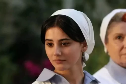 Şakir Paşa Ailesi'ndeki rolü ile beğeni toplayan Helin Kandemir kimdir?