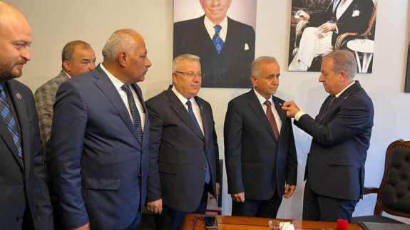 Bağımsız belediye başkanı MHP'ye katıldı