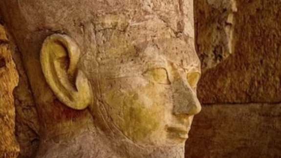 Yeni keşif çığır açacak! Altın dilli mumya bulundu