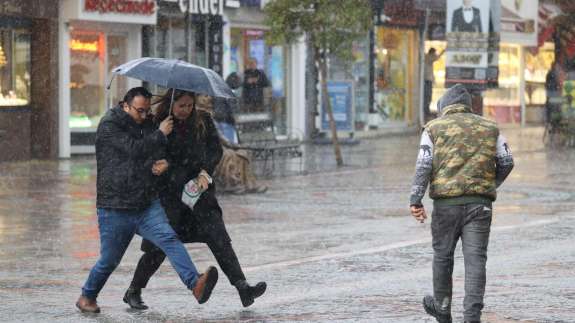 12 ile sarı uyarı: Kuvvetli yağış bekleniyor