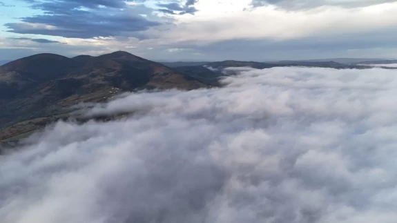 Samsun'da 1650 rakımlı Dürtmen Dağı'ndaki "sis denizi" dronla görüntülendi