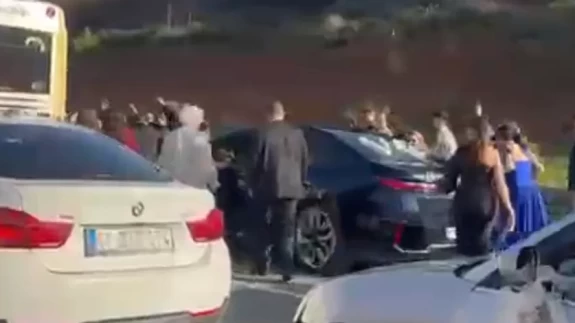 İstanbul'da düğün konvoyu