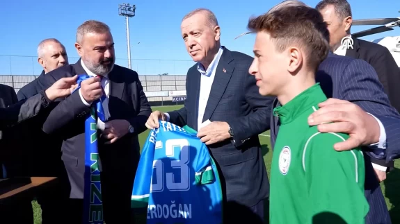 Cumhurbaşkanı Erdoğan'dan Rize'de ziyaretler