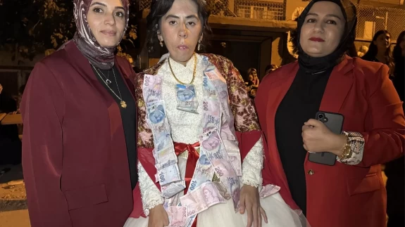 Kahramanmaraş’ta zihinsel engelli genç kızın gelinlik hayali gerçekleşti