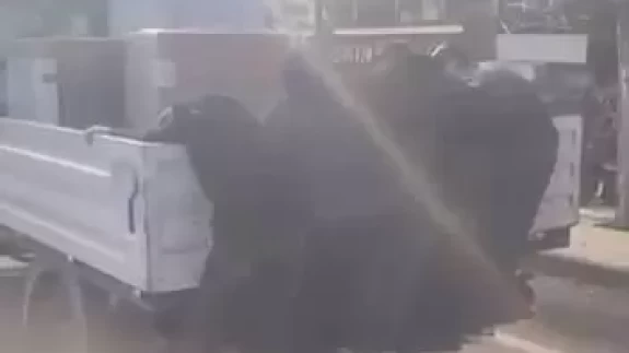 Diyarbakır'da çocukların tehlikeli yolculuğu kameraya yansıdı