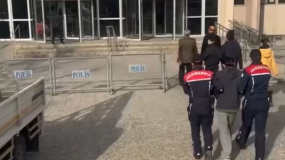 “Polisim” dedi, 3 milyonluk altını aldı! Başkentte şok dolandırıcılık oyunu çöktü