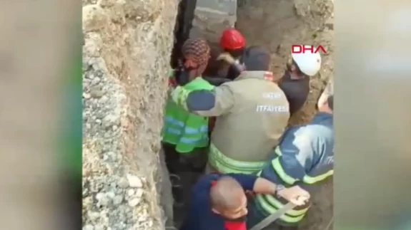 Hatay’da inşaatta toprak kayması: İşçi göçük altında kaldı