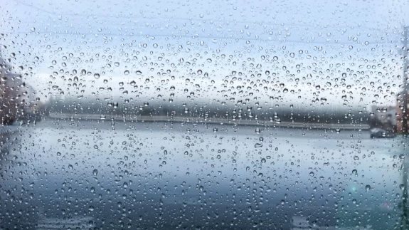 Meteoroloji’den sürpriz uyarı! Bu şehirlerde sağanak ve sis alarmı: Sıcaklıklar mevsim normallerinin üzerine çıkıyor!