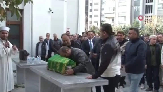 Makas atan alkollü sürücü Kaan bebeğin ölümüne sebep oldu: Küçük bebek gözyaşları içinde toprağa verildi