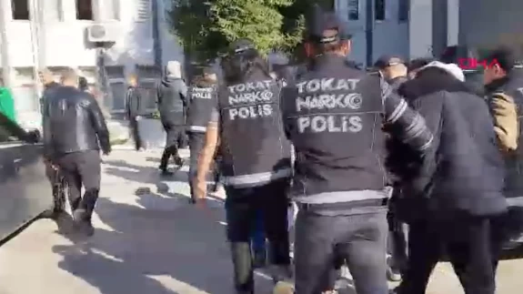 Tokat’ta yasaklı madde operasyonu: 640 sentetik ecza ele geçirildi, 3 kişi tutuklandı