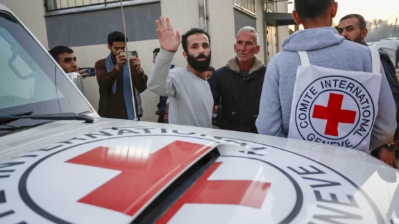 Gazze’de tutuklanan 6 Filistinli özgürlüğüne kavuştu