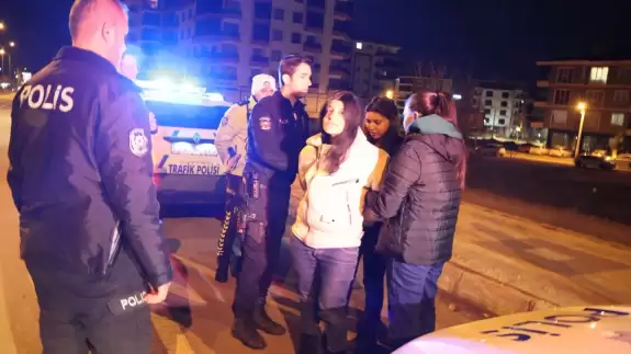 Aksaray’da akılalmaz olay! Genç kadın polisi alarma geçirdi