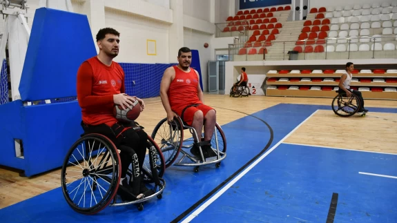 Batmanlı engelli basketbolcuların hedefi Süper Lig