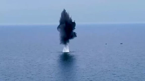 Karadeniz'in Kefken açıklarında tespit edilen mayın etkisiz hale getirildi