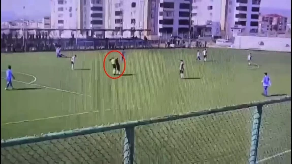 Hakeme yumruklu saldırı: maç tatil edildi!