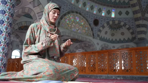 Rus Yana'nın 'huzura' yolculuğu: Yalnızca sen ve Rabb'in
