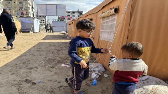 Gazze'de Ramazan zorlukları, çadırlarda hayatta kalma mücadelesiyle devam ediyor