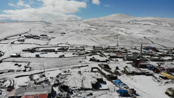 Kars beyaza büründü! Kartpostallık görüntüler dronla kaydedildi