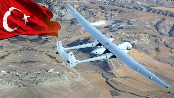 AKSUNGUR'dan milli motorla irtifa rekoru