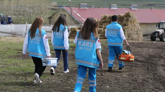 395 hastaya hizmet verebilmek için dağları, tepeleri aşıyorlar