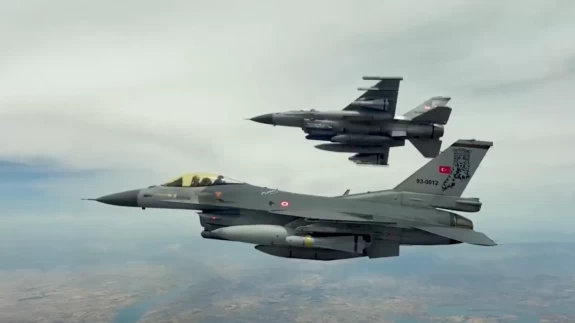 MSB'den nefes kesen video: "Maverick" füzelerinden tam isabet