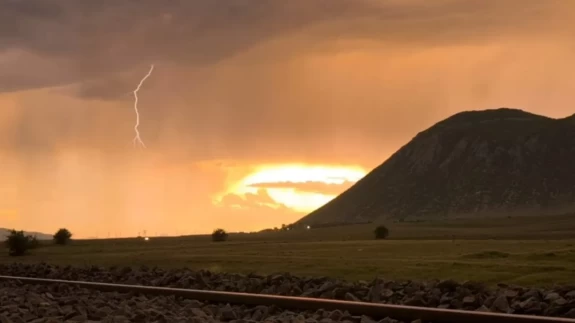 Tatvan’da gün batımı büyüledi