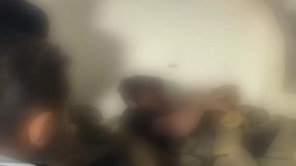 Odunların arasında yakalandı, polise sitem etti: Baştan bulsana