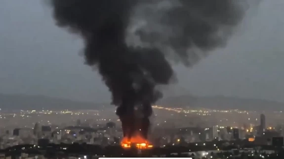 Tahran’da şiddetli bir patlama meydana geldi: O anlar kameralarda