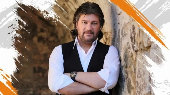 Ahmet Şafak, yeni şarkısını müzikseverlerle buluşturdu