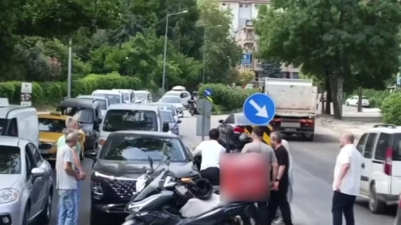 Bursa'da yol verme kavgası kamerada