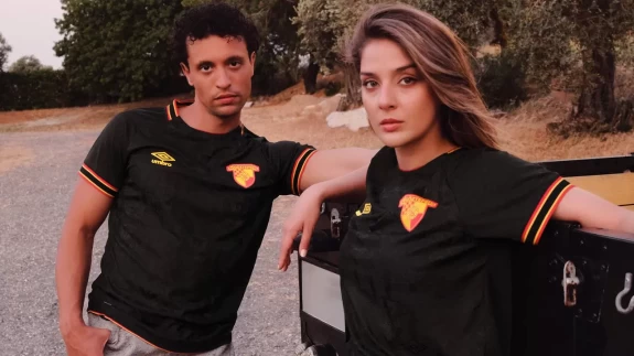 Göztepe, yeni sezon formalarını tanıttı