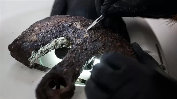 Uzuncaburç'ta 1600 yıllık terazi ve harf şeklinde ağırlık bulundu