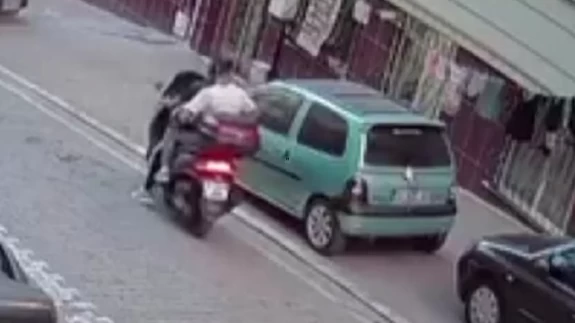 Gözü dönmüş kardeş miras yüzünden ablasına ölüm tehditleri savurdu