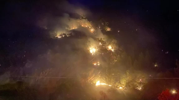 Alevler ormana sıçradı! Anamur ve Silifke’de yangın devam ediyor