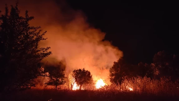 Kızına hediye aldığı otomobil gözlerinin önünde cayır cayır yandı