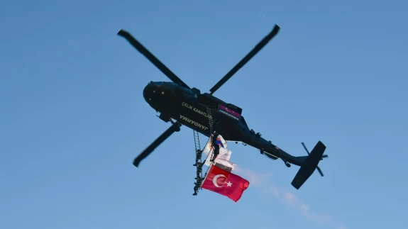 Malazgirt'in ruhu semalarda! Çelik Kanatlar Timi nefes kesti