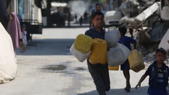 Gazze’de su krizi ve abluka binlerce Filistinliyi zor durumda bıraktı