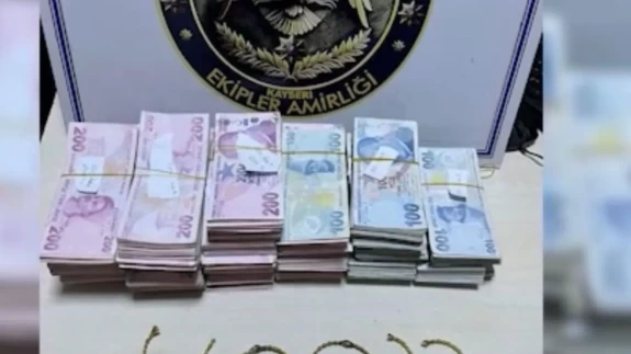 Kayseri’de sahte altın bilezik dolandırıcıları suçüstü yakalandı