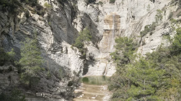 Yazın kurumuştu, yağmurla canlandı! Şarlayan Şelalesi tekrar akıyor