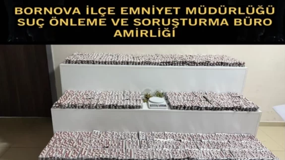 İzmir'de polislerden nokta operasyon! Binlerce yasaklı madde ele geçirildi